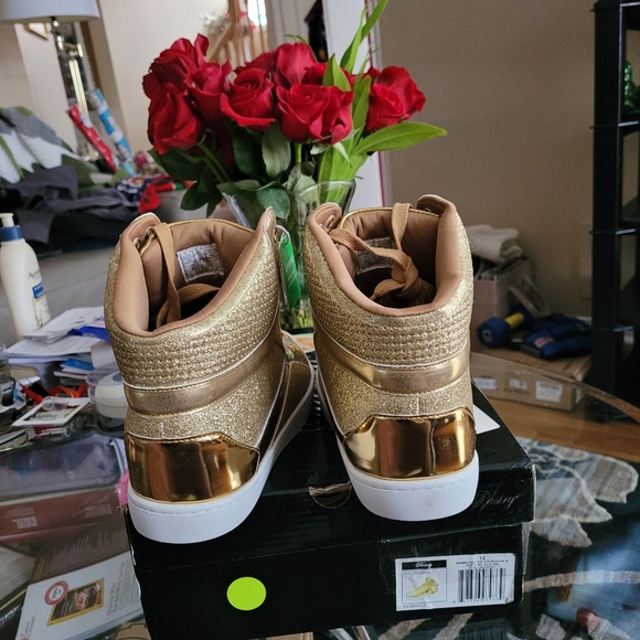 Ladies 👟 Sneakers - Picture 5 of 10